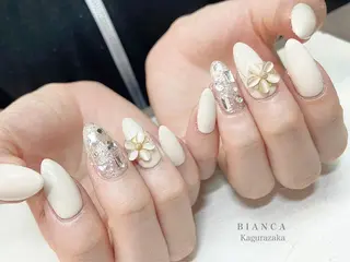 ネイル BIANCA Ouchidaのネイルデザイン