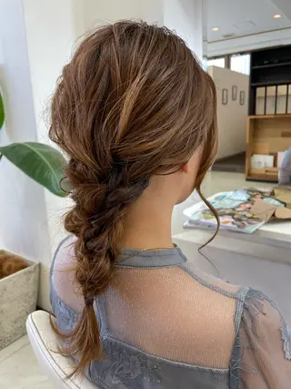 セミロング ヘアアレンジ いけだ ゆうのヘアスタイル