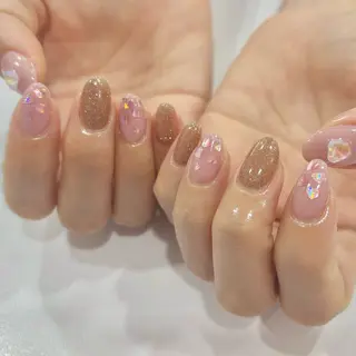 ネイル アンリッシュ新宿東口 小泉のネイルデザイン