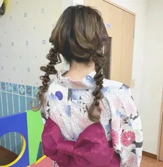 ロング ヘアアレンジ yui .のヘアスタイル