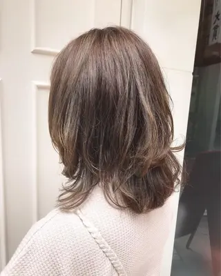 ミディアム カラー Blanco Color&Careのヘアスタイル