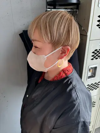 ショート カラー まるやま ゆいかのヘアスタイル