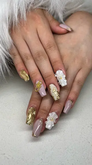 ネイル 𝐧𝐚𝐢𝐥 𝐌𝐢𝐖𝐢𝐢のネイルデザイン