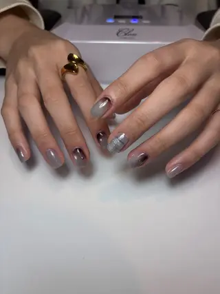 ミディアム Siita Yukiのネイルデザイン