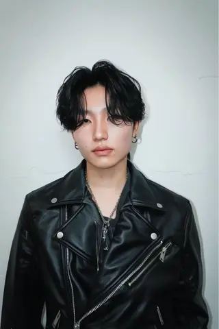 ショート パーマ メンズ 湖城 恵吾のヘアスタイル