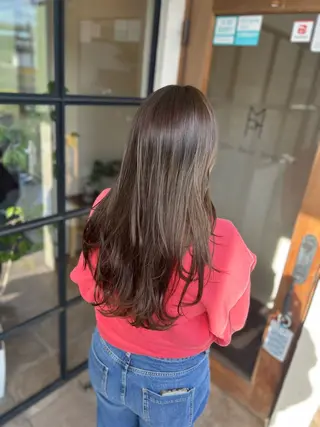 ロング カラー 井上 花音のヘアスタイル