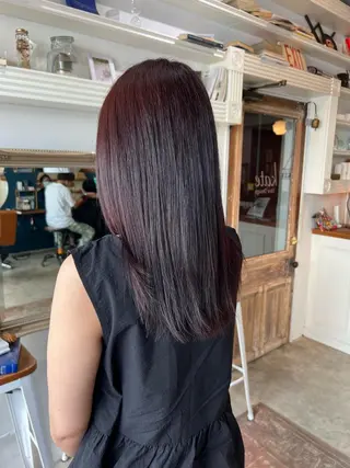 ロング カラー オカベ ショウマのヘアスタイル