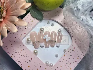 ネイル Luxe Nail Salonのネイルデザイン