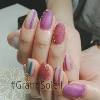 ネイル グランドソレイユ （駐輪場あり）のネイルデザイン