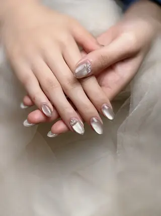 ネイル Maggie nailクロのネイルデザイン