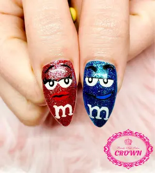 ネイル CROWN プライベートサロンのネイルデザイン