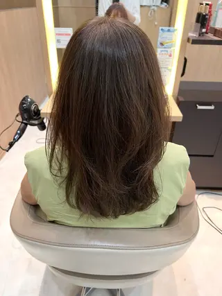 ロング UNIX ワタナベ モモハのヘアスタイル