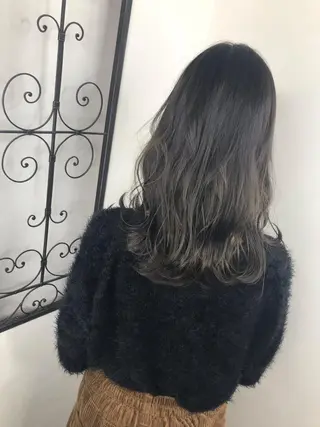 セミロング カラー AVANCE 長尾 尚悟のヘアスタイル