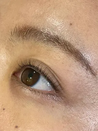 マツエク・マツパ 井上 真里奈のヘアスタイル