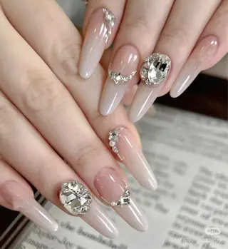 ネイル リセス 高田馬場💎のネイルデザイン