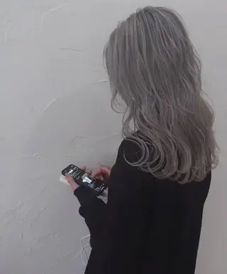 ロング カラー パーマ ヘアアレンジ キッズ メンズ ネイル アイブロウ マツエク・マツパ ブリーチソムリエ認定 梅田茶屋町Eir辻のヘアスタイル
