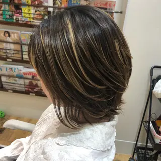 ミディアム 似合わせ🩵悩んだら 💭KAE 🫟のヘアスタイル