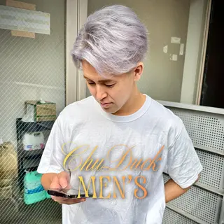 ショート カラー メンズ フェードカット×ハイ トーン/SHOTAのヘアスタイル