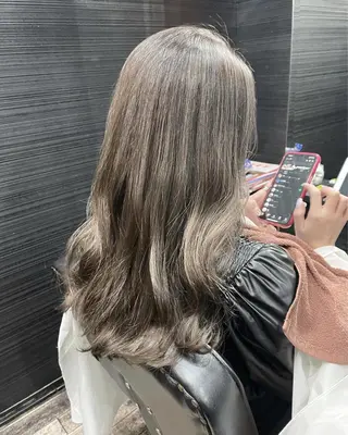 セミロング カラー 山本 雅由のヘアスタイル