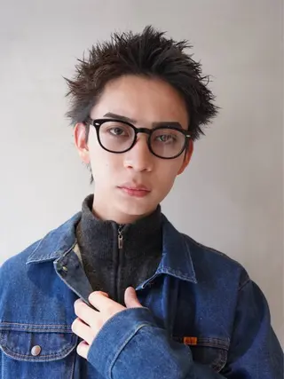 パーマ メンズ 豊崎 佑輔のヘアスタイル
