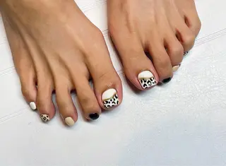 ネイル VIERU 🌈🎀💖のネイルデザイン