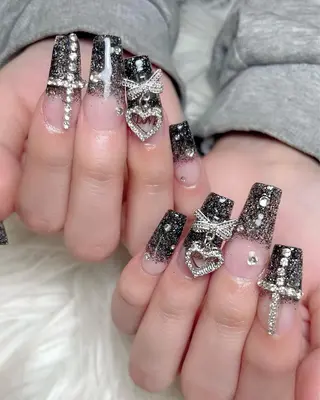 ネイル Feel ‪‪☺︎‬Yuriaのネイルデザイン