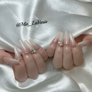 ネイル LA VENIA所属・Mio Nailのネイルデザイン