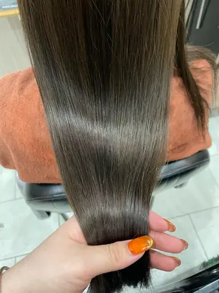 ロング カラー Hika.ハイトーン 髪質改善🩵ᩚ🫧のヘアスタイル