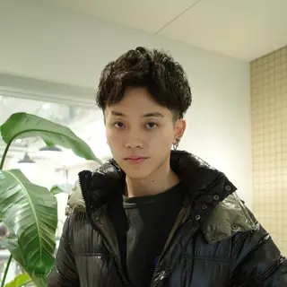 ショート パーマ 🪄あべいくみ レイヤー、メンズ🌙のヘアスタイル