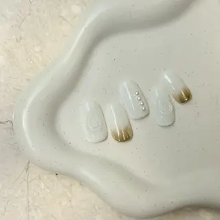 ミディアム MAXKELLY KAORIのネイルデザイン