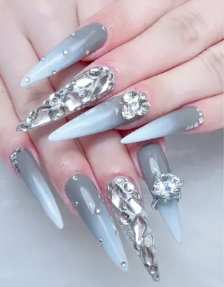 ネイル D-BEAUTY Nailsalonのネイルデザイン