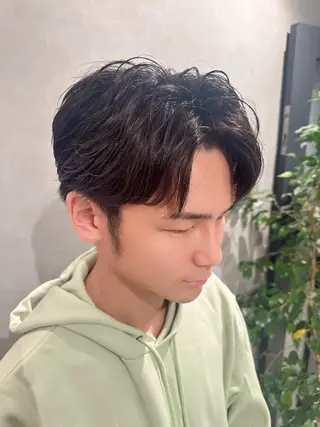 パーマ メンズ 銀座レイヤーカット ×シースルー前髪のヘアスタイル