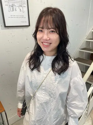 ミディアム 豊田 真夕のヘアスタイル