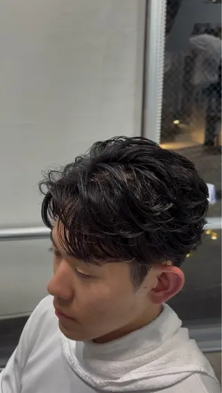 ショート パーマ メンズ 🐲原宿、渋谷/メン ズ特化/パーマ、縮毛のヘアスタイル