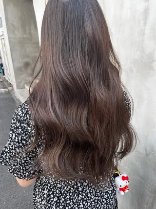 ロング カラー 赤み消し透明感カラー オオヤマのヘアスタイル