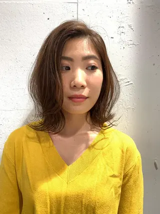 ミディアム カラー 大角  実希のヘアスタイル