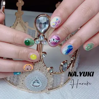 ネイル 🦋 Queenieのネイルデザイン