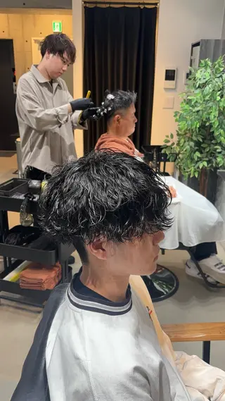 パーマ メンズ メンズ特化 ulus高森蓮のヘアスタイル