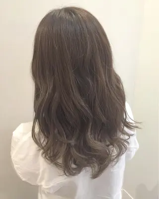 ミディアム セミロング カラー ハイトーン×髪質改善 KENTAのヘアスタイル