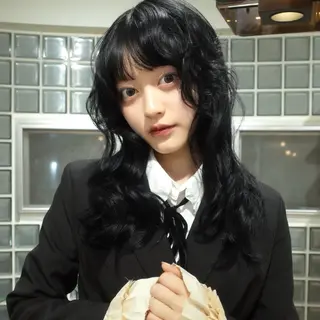 ロング カラー ハイトーン/ベージュ 𝙨𝙖𝙠𝙞のヘアスタイル