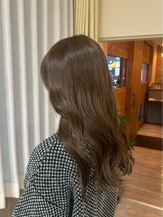 ロング jammin / 岡村 亜胡のヘアスタイル