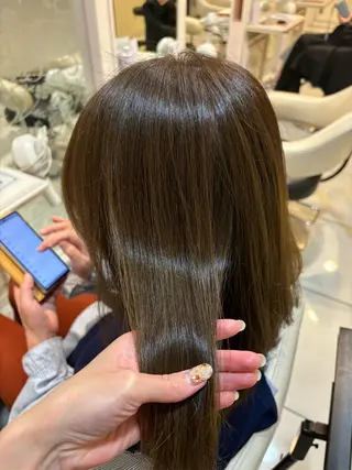 ミディアム カラー 艶髪✨髪質改善カラー 楠本浩子のヘアスタイル