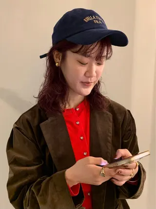 セミロング カラー 落合希 Olivebeigeのヘアスタイル