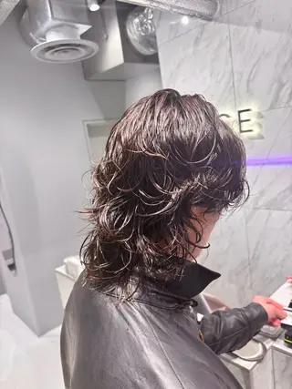 パーマ メンズ 菜々🫧新宿 透明感ケアブリーチのヘアスタイル