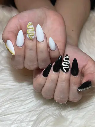 ネイル Feel ‪‪☺︎‬Yuriaのネイルデザイン