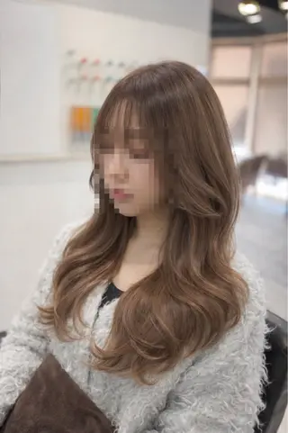 ロング エクステ/ハイトーン レイヤーHIROのヘアスタイル