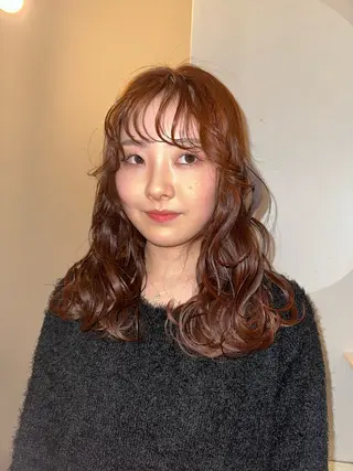 セミロング カラー ヘアアレンジ 海外風/暖色🧡 /Unaのヘアスタイル