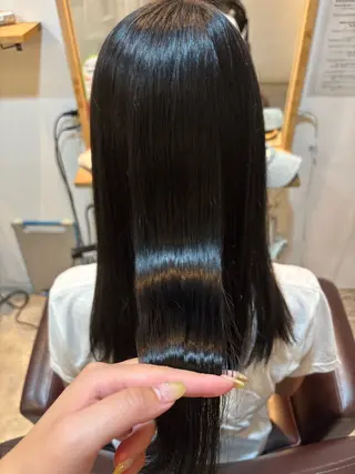 ロング RISE SWELL 江坂momoneのヘアスタイル
