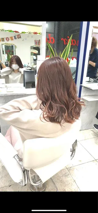 セミロング カラー 相武台ショート特化 💐川崎希💐のヘアスタイル