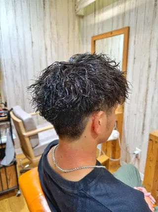 ショート 増田 祐のヘアスタイル